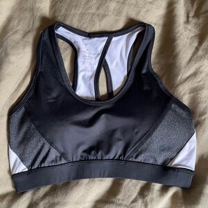 NWOT Black & White Sports Bra - Size Medium - Fits 36D/34DD